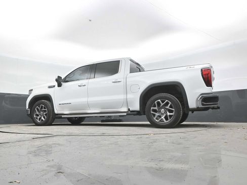 Used 2023 GMC Sierra 1500 SLT w/ SLT Premium Package AWD/4WD image 24