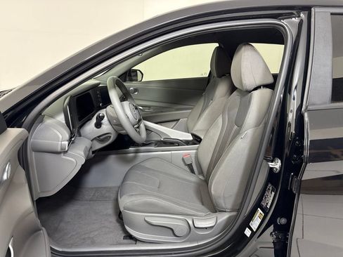 Used 2024 Hyundai Elantra SE FWD image 14