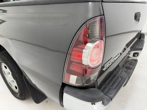 Used 2012 Toyota Tacoma 2WD Access Cab w/ SR5 Pkg image 16