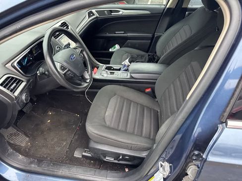 Used 2019 Ford Fusion SE image 26