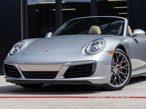 Certified 2017 Porsche 911 Carrera 4S AWD/4WD image 7