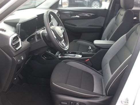 New 2026 Chevrolet TrailBlazer LT w/ Convenience Package image 11