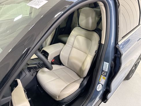 New 2026 Lincoln Corsair Reserve image 10