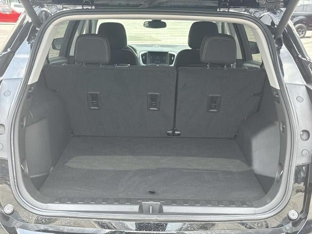 Used 2023 GMC Terrain SLE w/ Driver Convenience Package FWD image 7