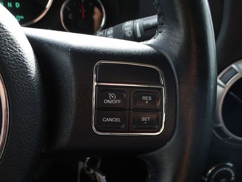 Used 2016 Jeep Wrangler Unlimited Sahara w/ Connectivity Group image 27