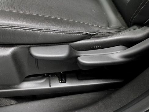 Used 2024 Buick Encore GX Sport Touring w/ Advanced Technology Package AWD/4WD image 23