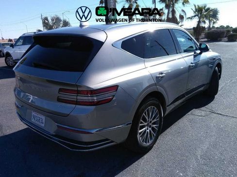 Used 2025 Genesis GV80 2.5T Standard AWD/4WD image 2