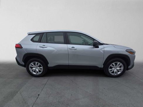 Used 2022 Toyota Corolla Cross L AWD/4WD image 2