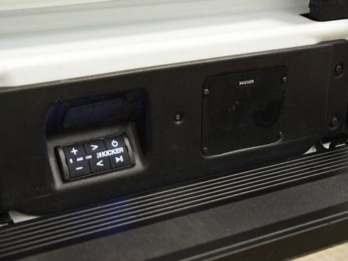 Used 2024 GMC Sierra 2500 AT4 w/ AT4 Premium Plus Package image 24