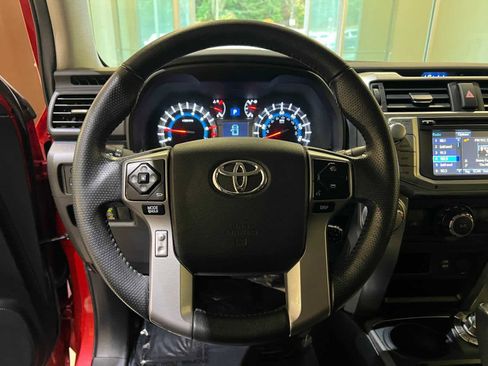 Used 2017 Toyota 4Runner SR5 image 19