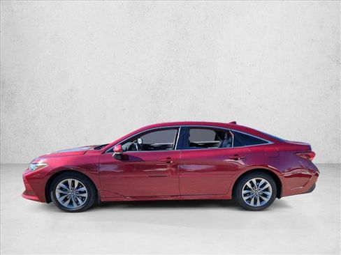 Used 2020 Toyota Avalon XLE image 8