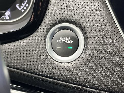 Certified 2025 Cadillac XT5 Premium Luxury image 23