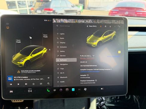 Used 2022 Tesla Model Y Performance image 19