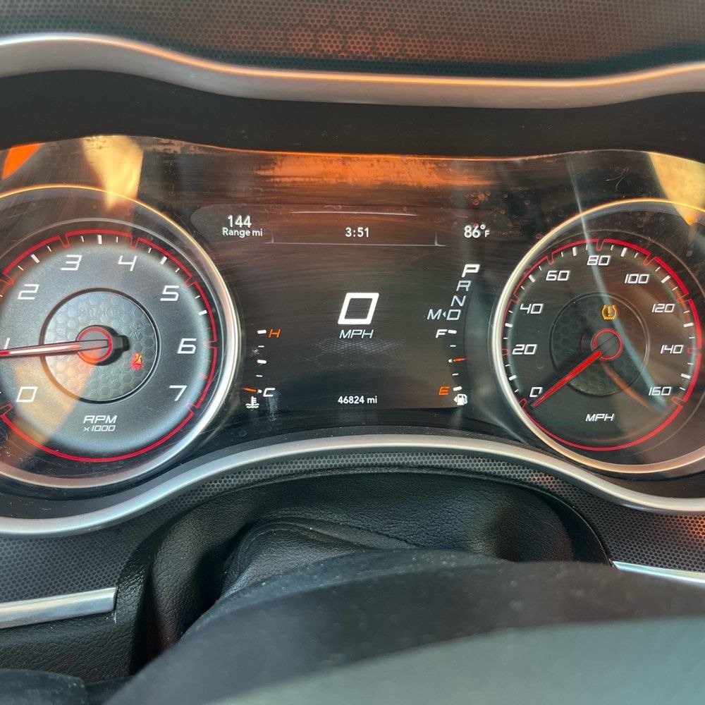 Used 2017 Dodge Charger R/T w/ Plus Group RWD image 8