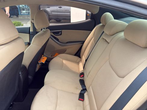 Used 2011 Hyundai Elantra GLS w/ Preferred Equipment Pkg 3 FWD image 12