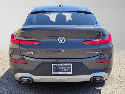 Used 2024 BMW X4 xDrive30i w/ Convenience Package AWD/4WD image 4