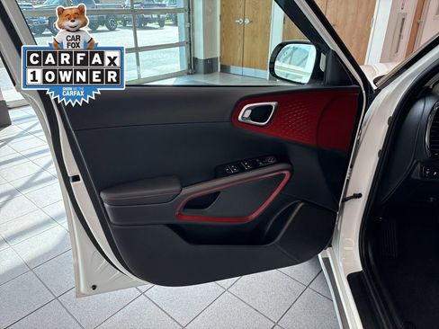 Used 2025 Kia Soul GT-Line FWD image 11
