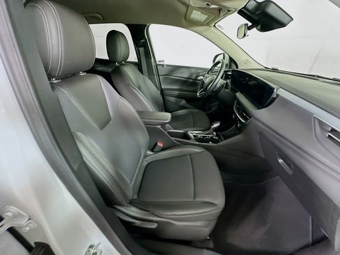 Used 2025 Buick Encore GX Preferred image 29