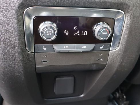 New 2026 Chevrolet Suburban RST AWD/4WD image 25