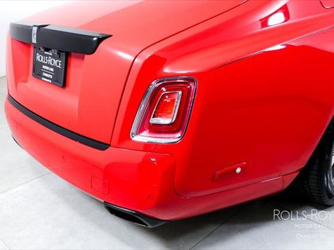 Certified 2024 Rolls-Royce Phantom Extended Wheelbase w/ The Phantom Package image 48