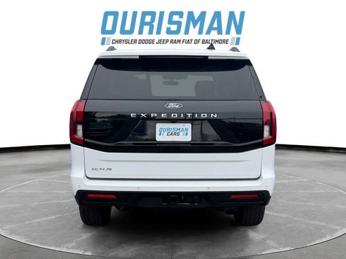 Used 2025 Ford Expedition Active AWD/4WD image 5