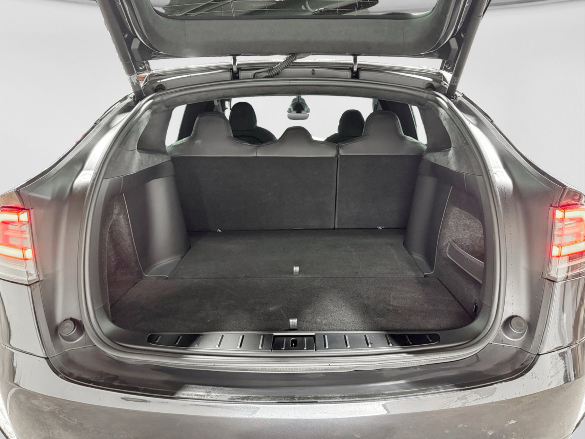Used 2025 Tesla Model X AWD/4WD image 25