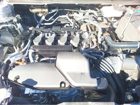 Used 2025 Honda CR-V LX image 24