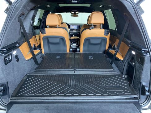 Used 2022 BMW X7 xDrive40i w/ Premium Package image 31