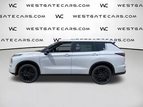 New 2026 Mitsubishi Outlander LE FWD image 4
