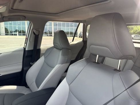Used 2025 Toyota RAV4 XLE Premium FWD image 11