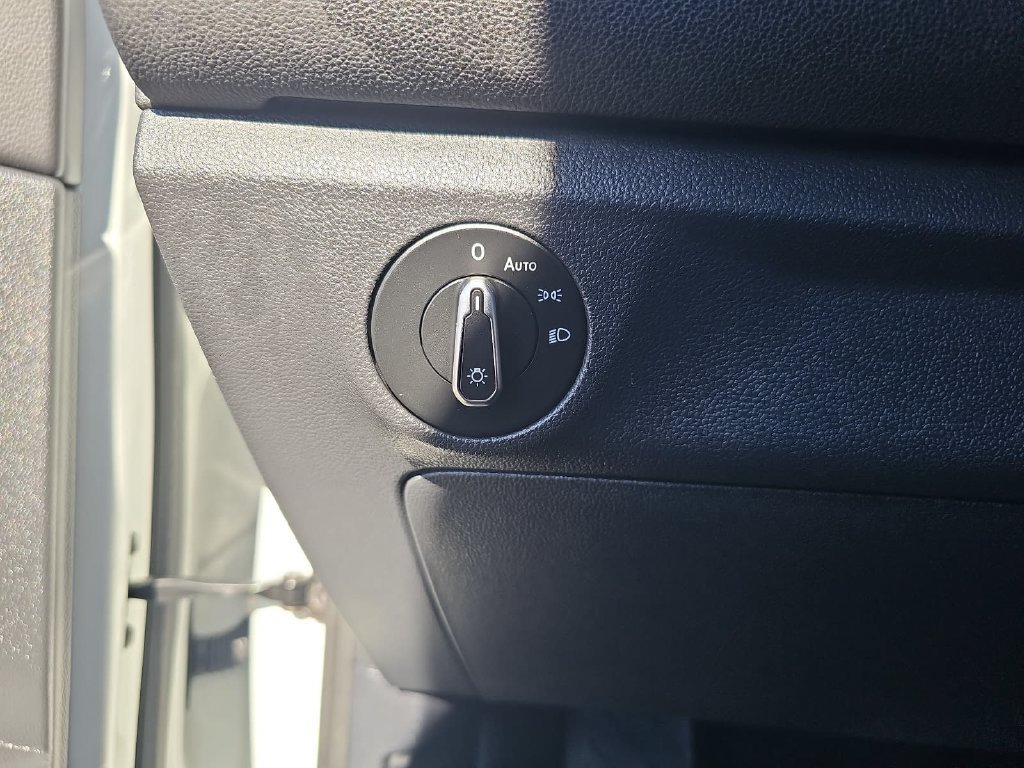 Used 2025 Volkswagen Jetta S FWD image 25