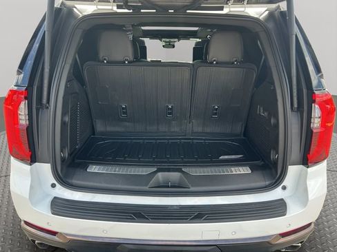 Used 2025 GMC Yukon AT4 Ultimate w/ LPO, Floor Liner Package AWD/4WD image 24