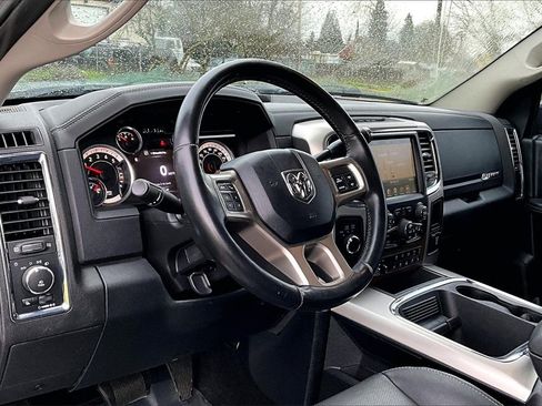 Used 2016 RAM 2500 Laramie w/ Convenience Group image 18