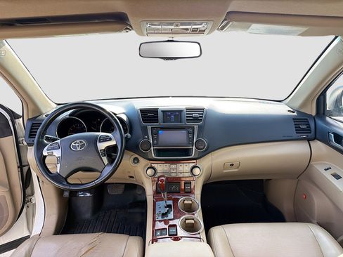 Used 2013 Toyota Highlander Limited AWD/4WD image 3