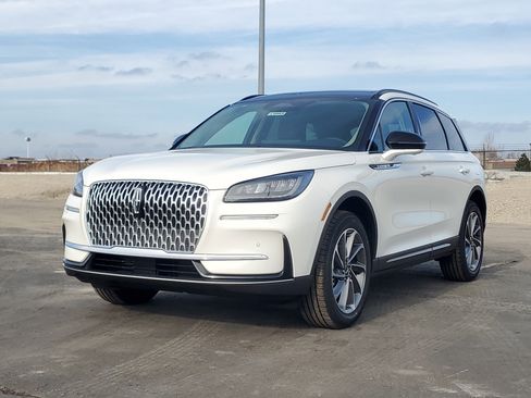 New 2026 Lincoln Corsair Premiere image 2