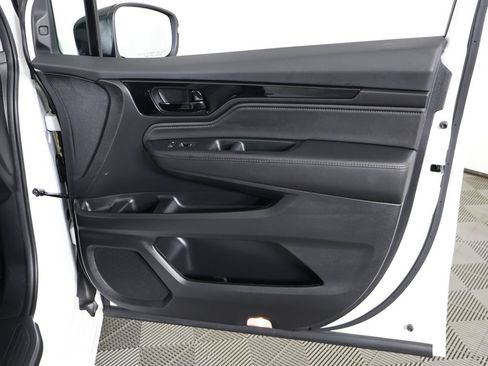Used 2024 Honda Odyssey Touring image 30