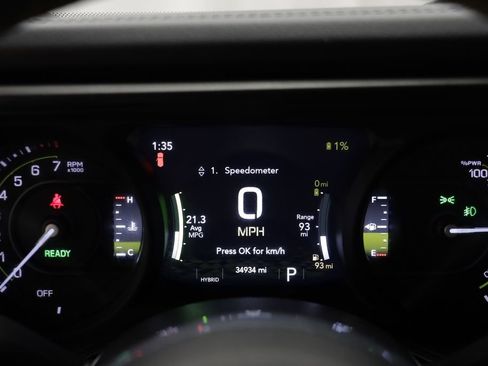 Used 2024 Jeep Wrangler Unlimited Sahara w/ Technology Group AWD/4WD image 8