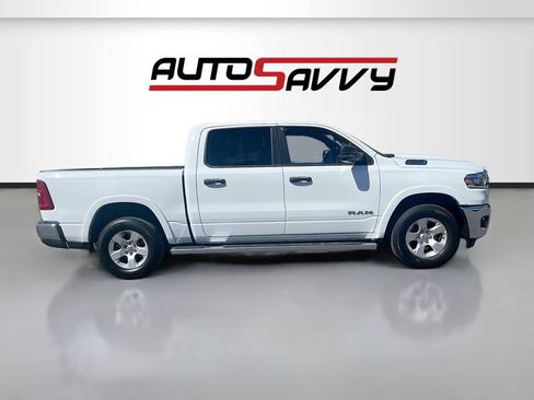 Used 2025 RAM 1500 Big Horn AWD/4WD image 8
