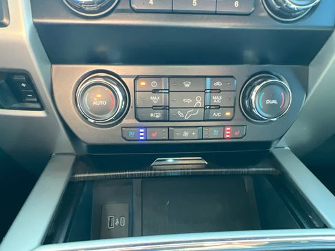 Used 2021 Ford F250 Lariat image 39