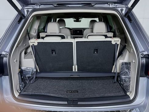 New 2026 Volkswagen Atlas SEL Premium R-Line image 28