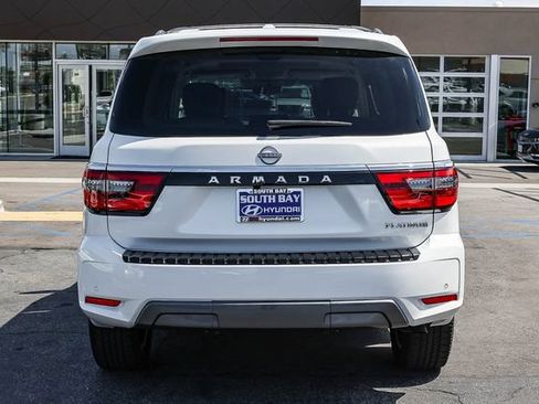 Used 2022 Nissan Armada Platinum w/ Captain's Chairs Package AWD/4WD image 5