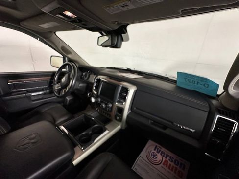 Used 2015 RAM 1500 Laramie image 27