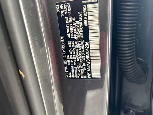 Used 2022 Porsche Cayenne w/ Premium Package Plus image 42