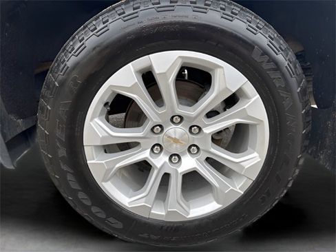 Used 2023 Chevrolet Silverado 1500 LTZ image 21
