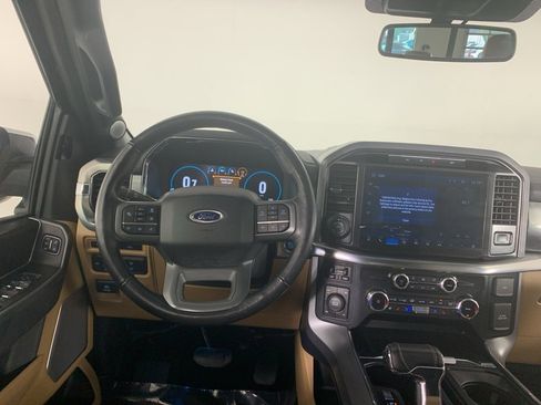 Used 2022 Ford F150 Lariat w/ Equipment Group 502A High image 8