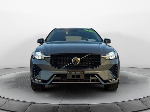 Certified 2024 Volvo XC60 B5 Plus w/ Climate Package image 2