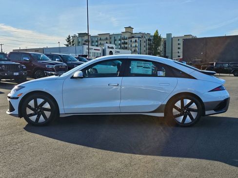 New 2025 Hyundai Ioniq 6 SE image 4