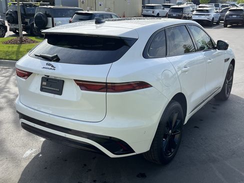 Used 2025 Jaguar F-PACE R-Dynamic S image 7