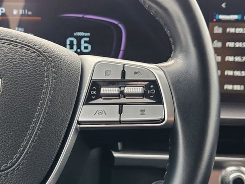 Used 2025 Kia Telluride S FWD image 29