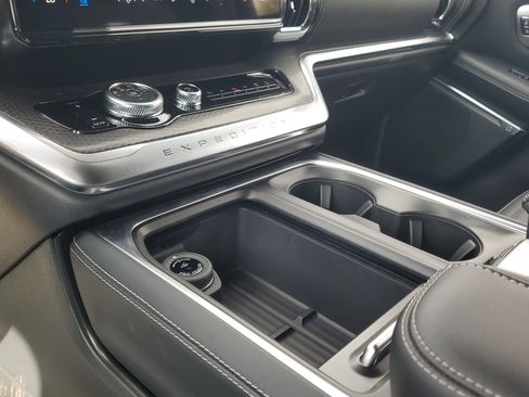 New 2026 Ford Expedition Max Platinum w/ Stealth Appearance Package AWD/4WD image 21